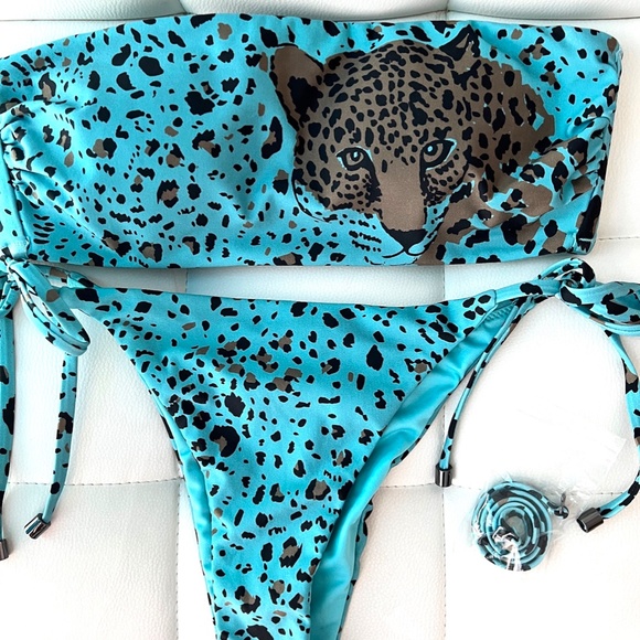 Victoria's Secret Swim Set Strappy Ruched Brazilian Blue Leopard 2 Piece S NEW - Picture 8 of 14